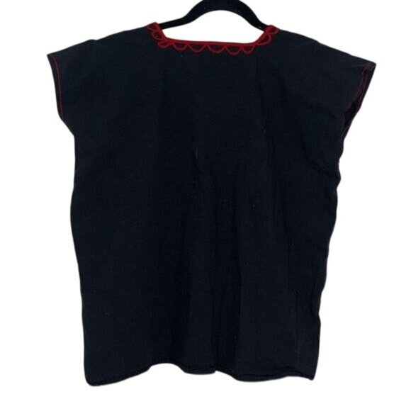 Hand-Embroidered Black Mexican Blouse With Red Floral Pattern V-Neck Short Sleev - Picture 4 of 5